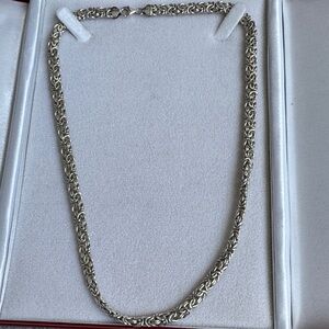 Elegant Silver Byzantine 20 Inch Chain Necklace